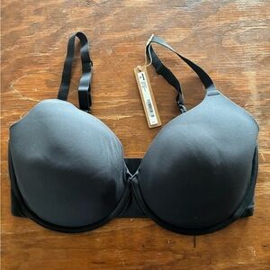 SKIMS Fits Everybody T Shirt Bra